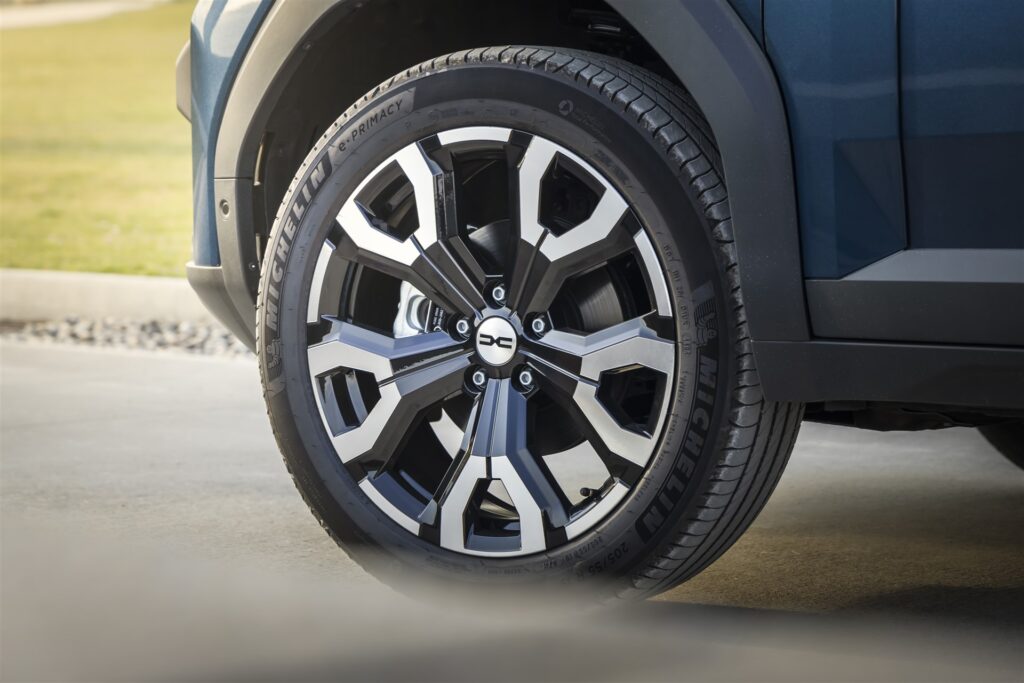 Test Drive Dacia Bigster Hybrid 155