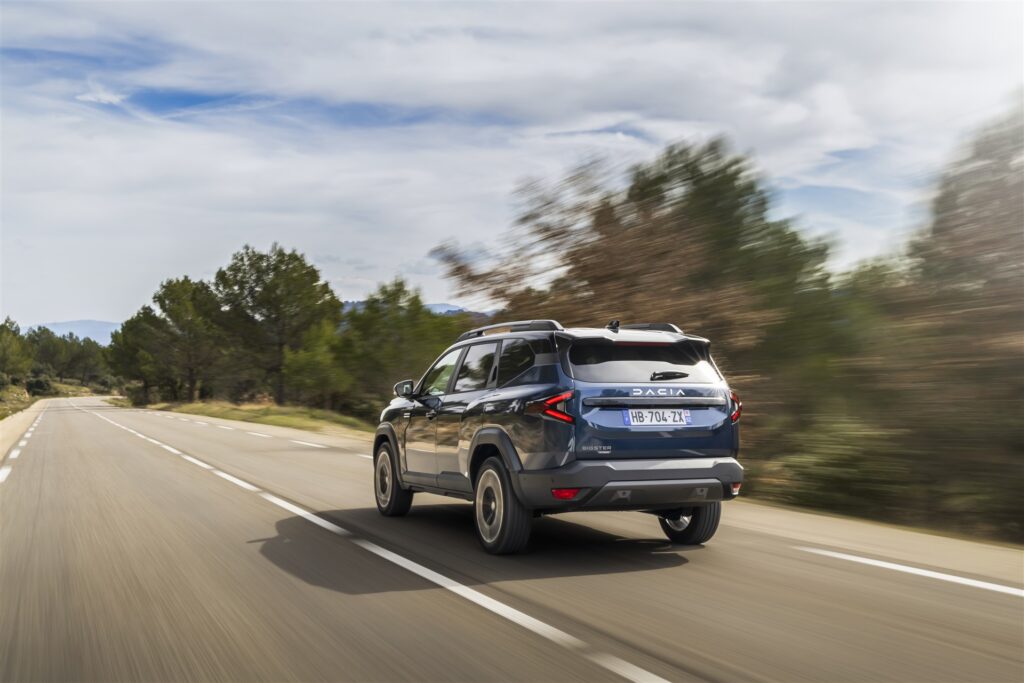 Test Drive Dacia Bigster Hybrid 155