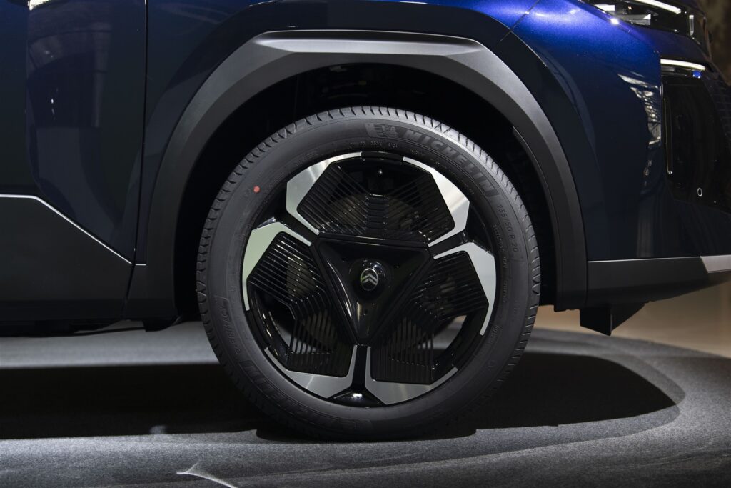 Premiera mondiala noul Citroen C5 Aircross