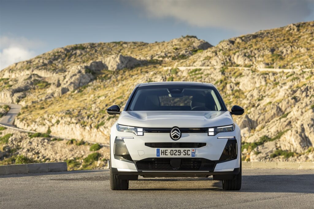 Test Drive Citroen C5 Aircross 2025