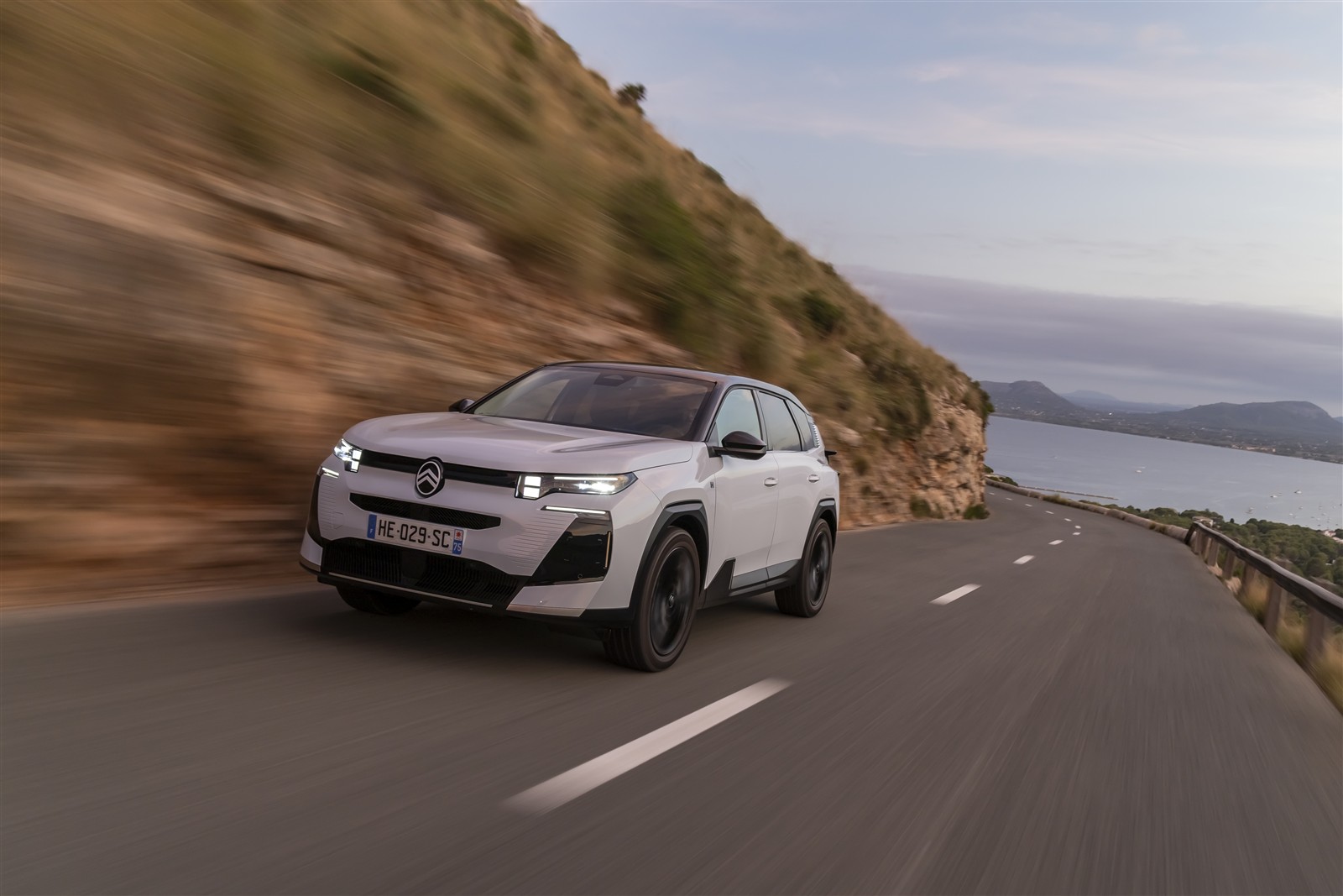 Test Drive Citroen C5 Aircross 2025