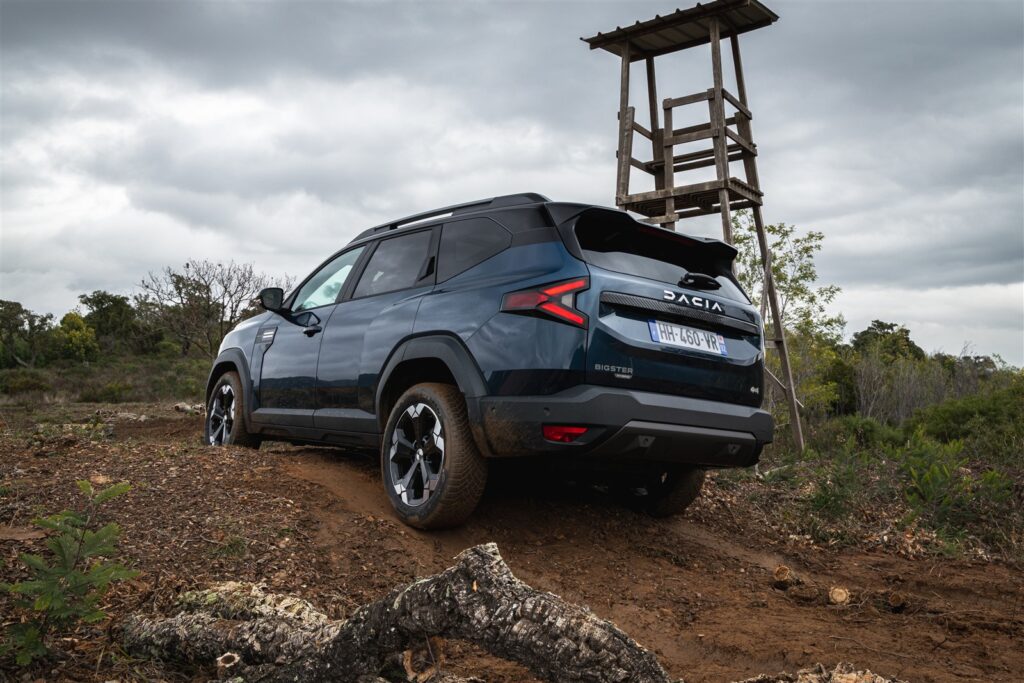 est Drive Dacia Bigster Hybrid-G 4x4 Aut