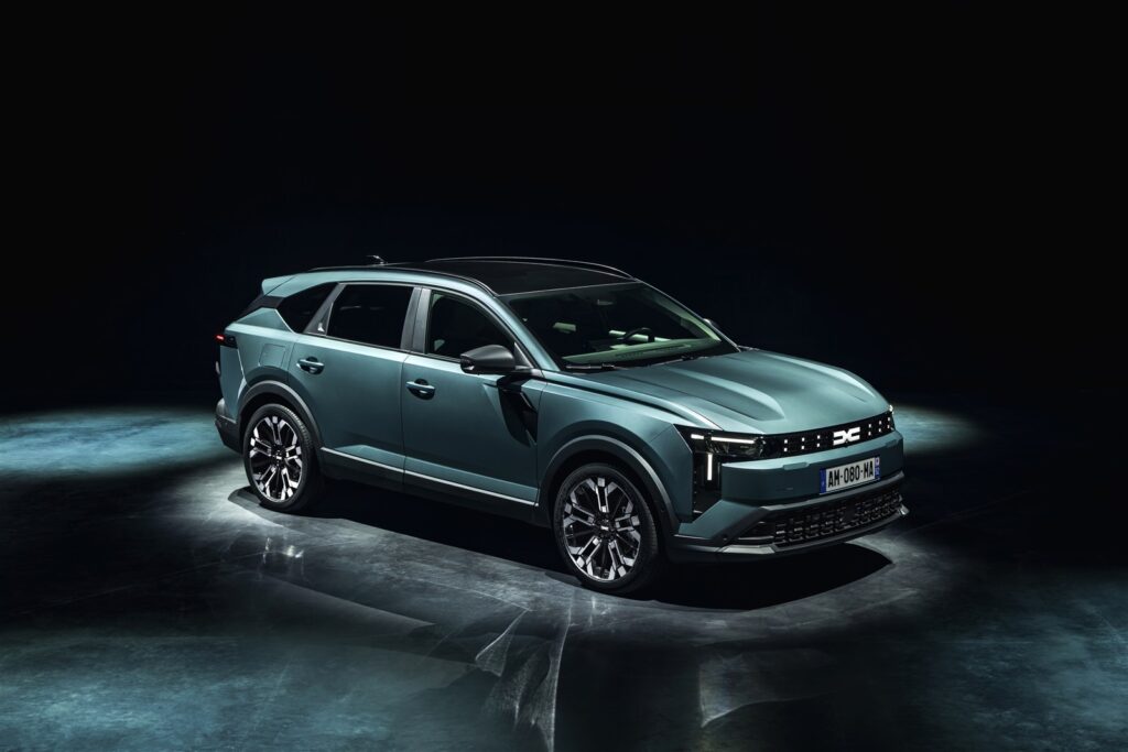 Prezentare Dacia Striker